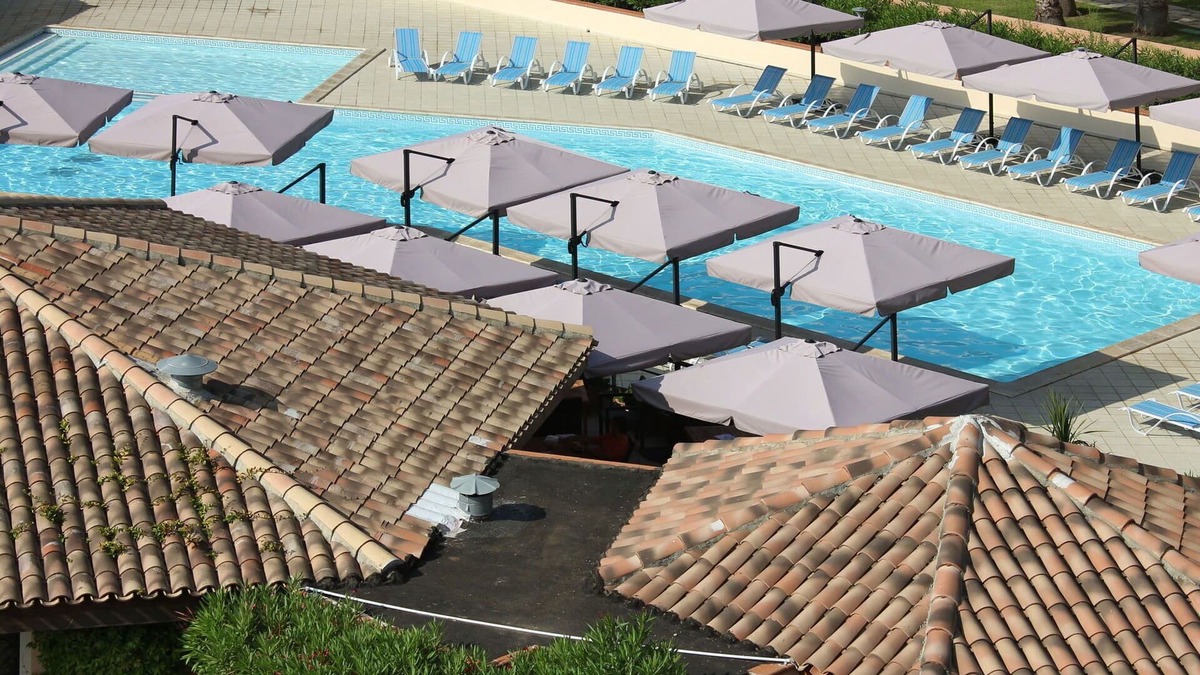 Bravone Apartment | Lovely apartment for 6 guests with WIFI, pool, terrace and parking