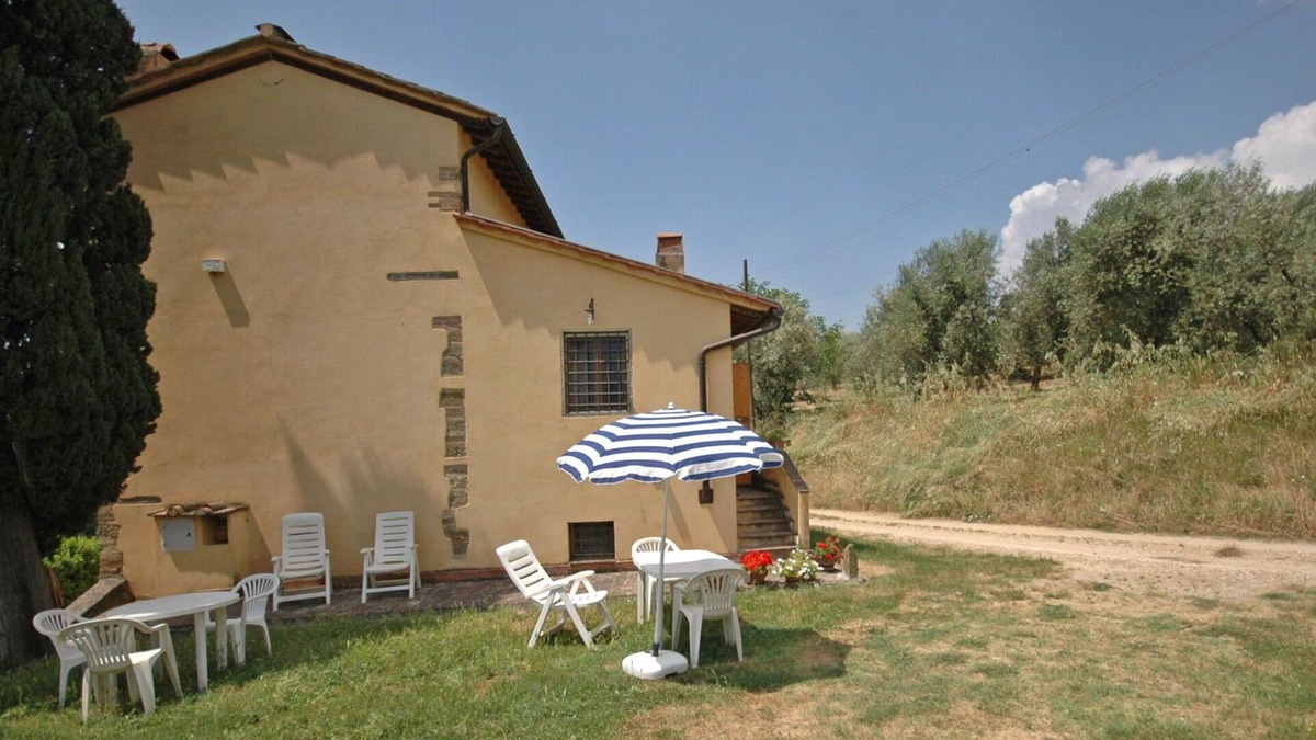 Romola Apartment | Lovely apartment for 6 guests with WIFI, pool, close to Florence