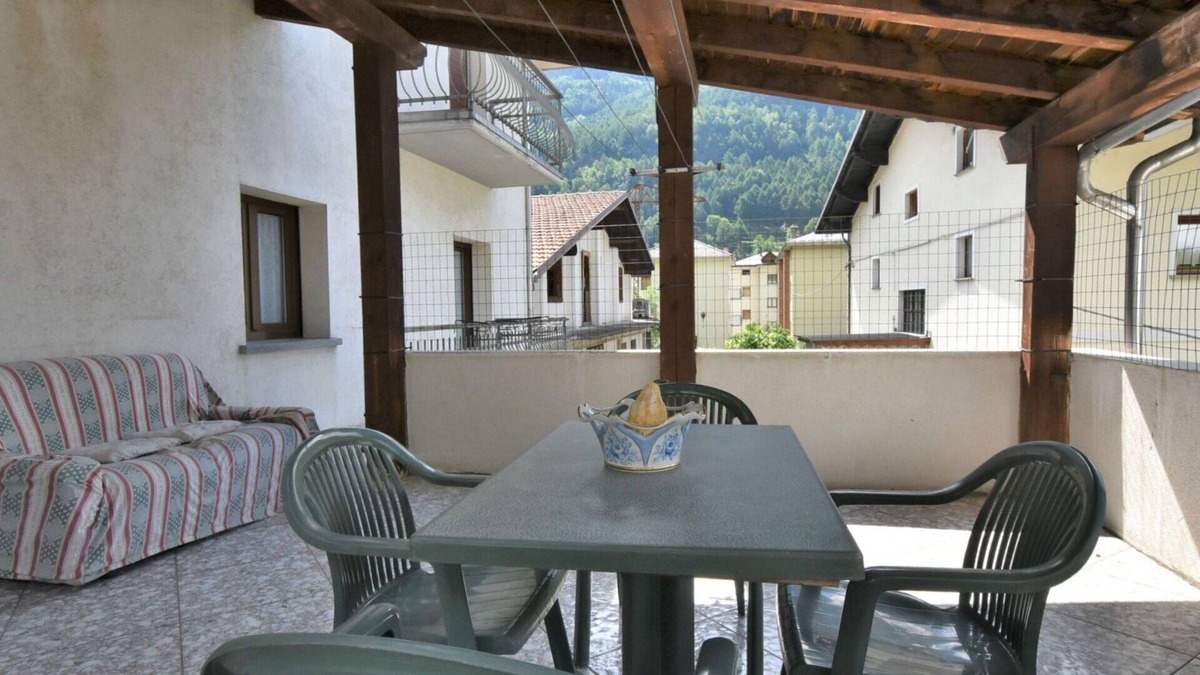 Grosio Apartment | Lovely apartment for 7 guests with WIFI, TV and terrace