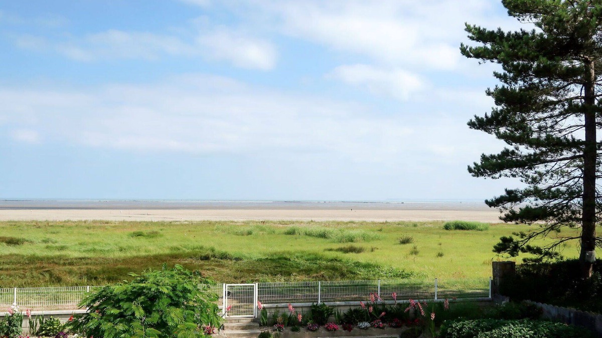 Ille-et-Vilaine Apartment | Lovely apartment for 4 guests with WIFI, TV and terrace