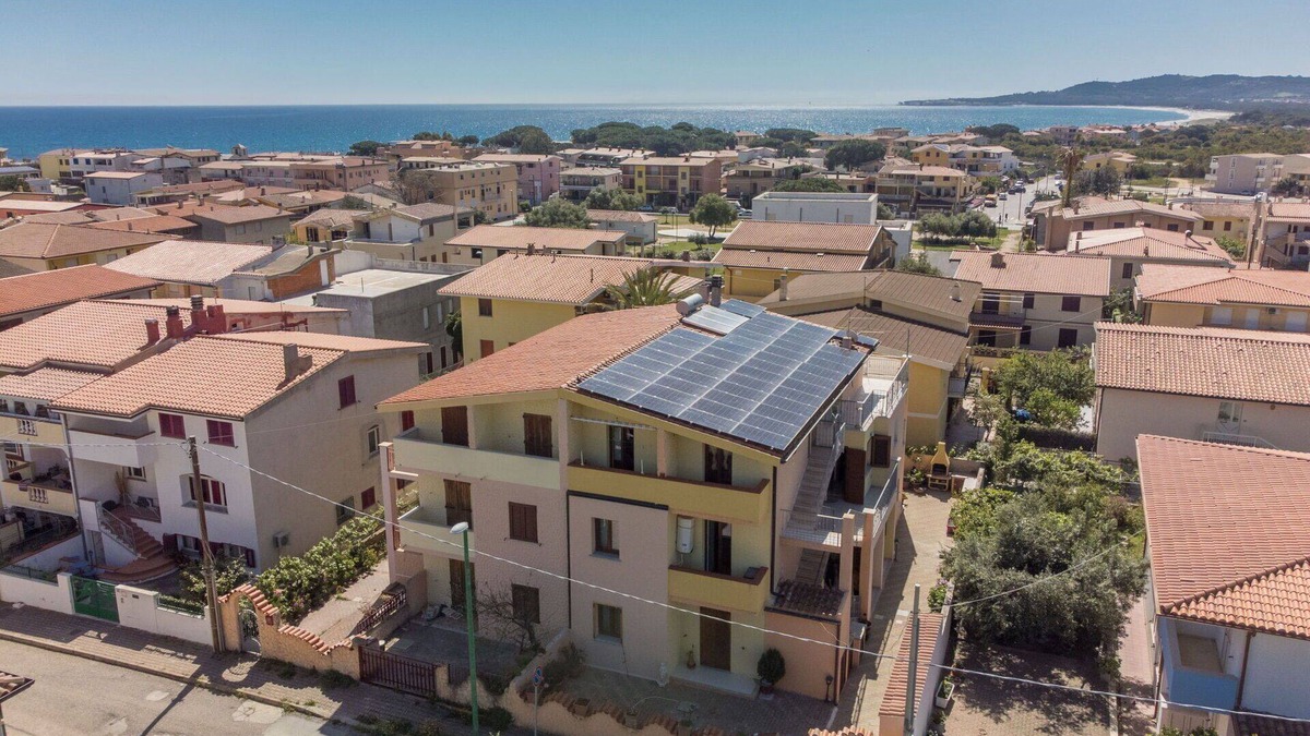 La Caletta Apartment | Lovely apartment for 4 guests with A/C, WIFI, TV and balcony
