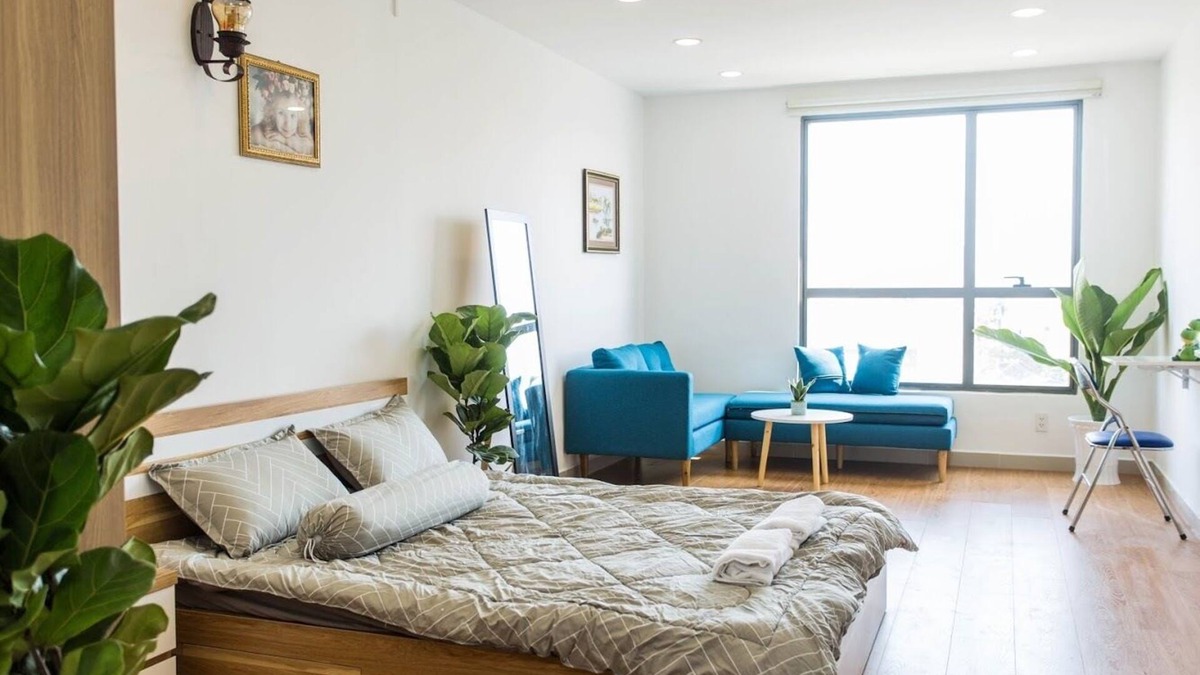 Phu Nhuan Apartment | Lovely Apartment * Gym -Pool free* 5 min to Airport