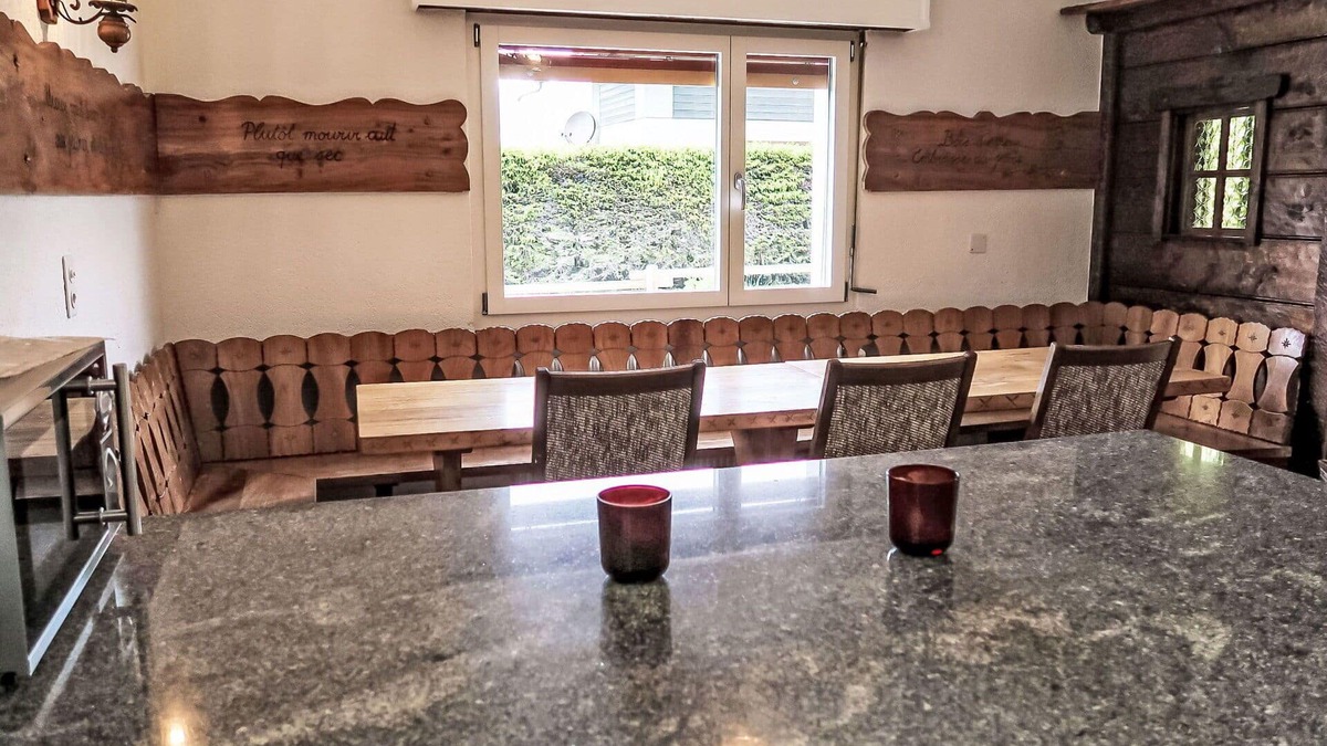 Mayens-de-Riddes House | Lovely apartment in villa for 8 people with WIFI, balcony and panoramic view