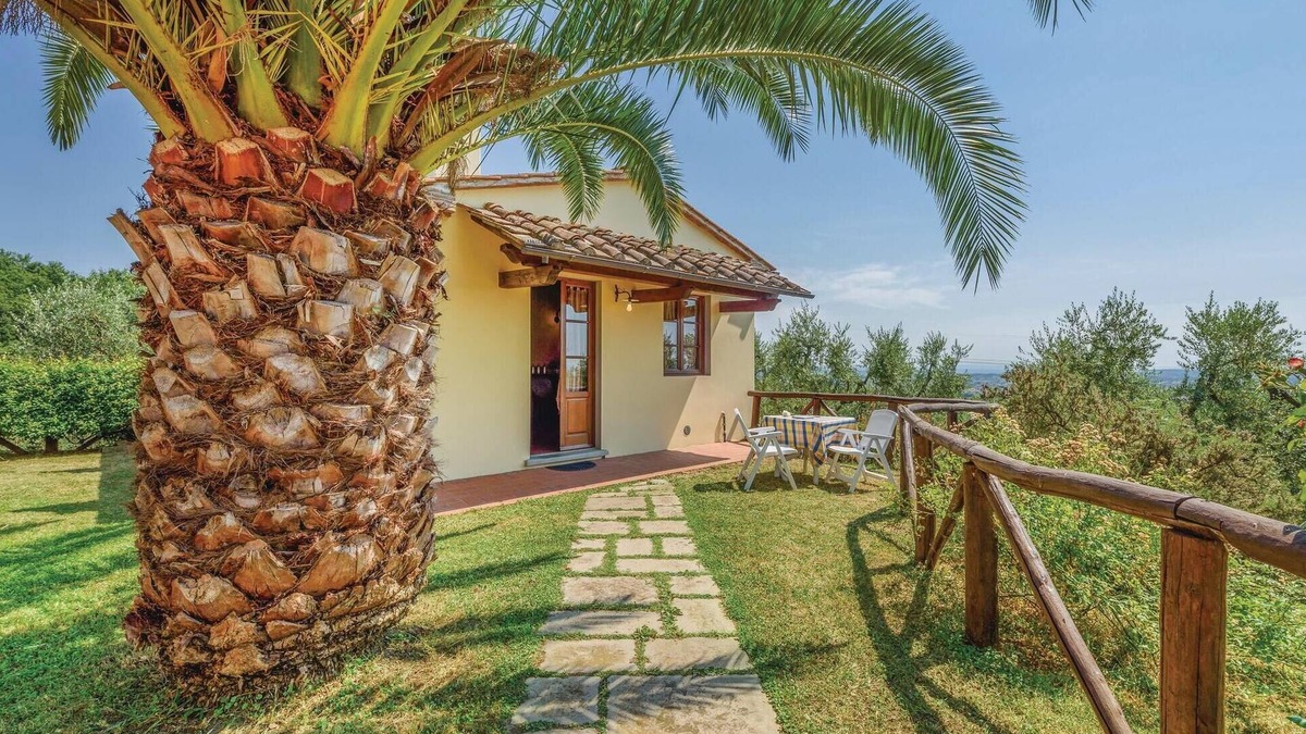 Larciano Apartment | Lovely apartment in Larciano PT