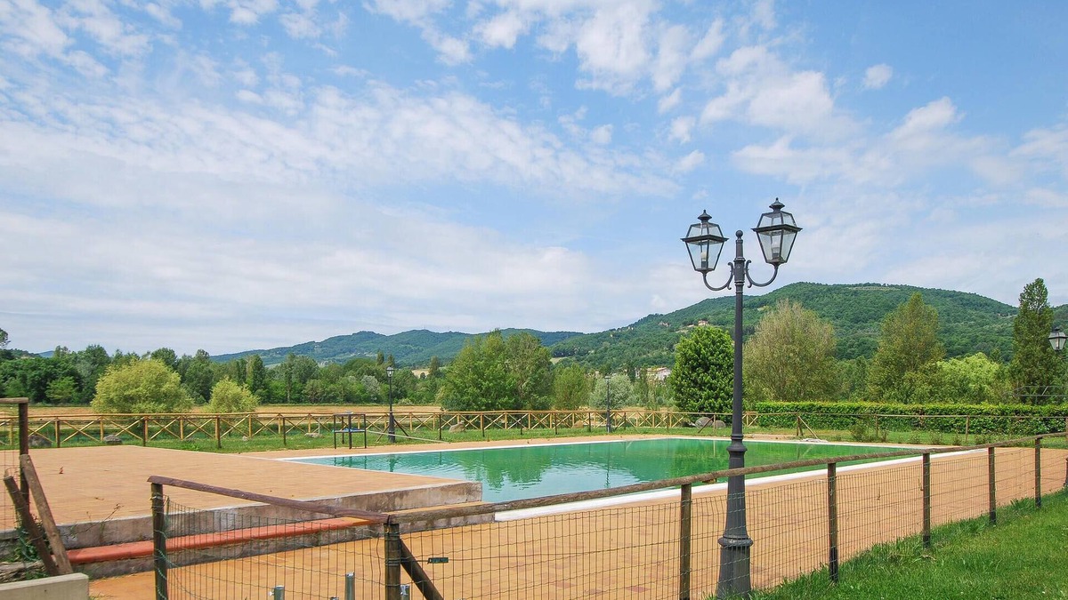 Montone Apartment | Lovely apartment in Montone with WiFi