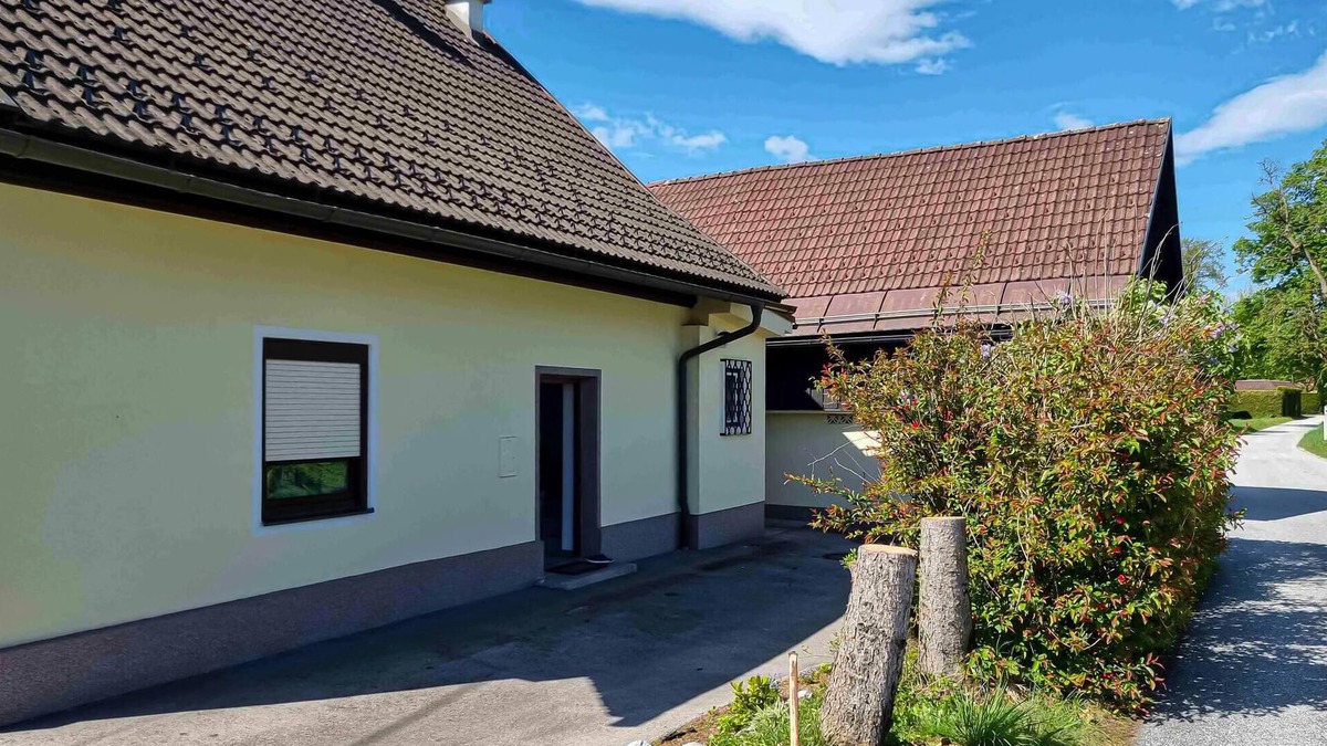 Weizelsdorf Apartment | Lovely apartment in Strau with WiFi