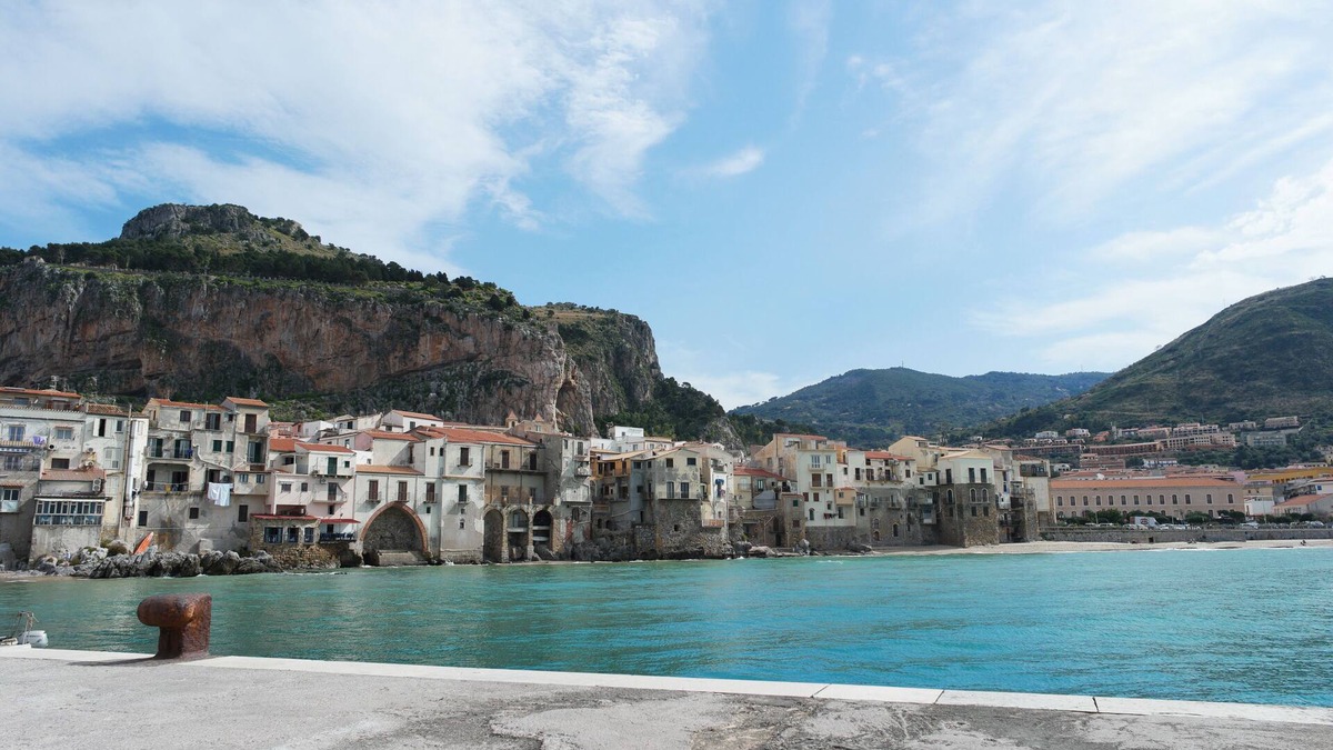 Old Town Apartment | Lovely Apartment In The Historical Center Of Cefalu at 150 mt from the beach