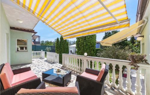Valtura Apartment | Lovely Apartment In Valtura With Wifi