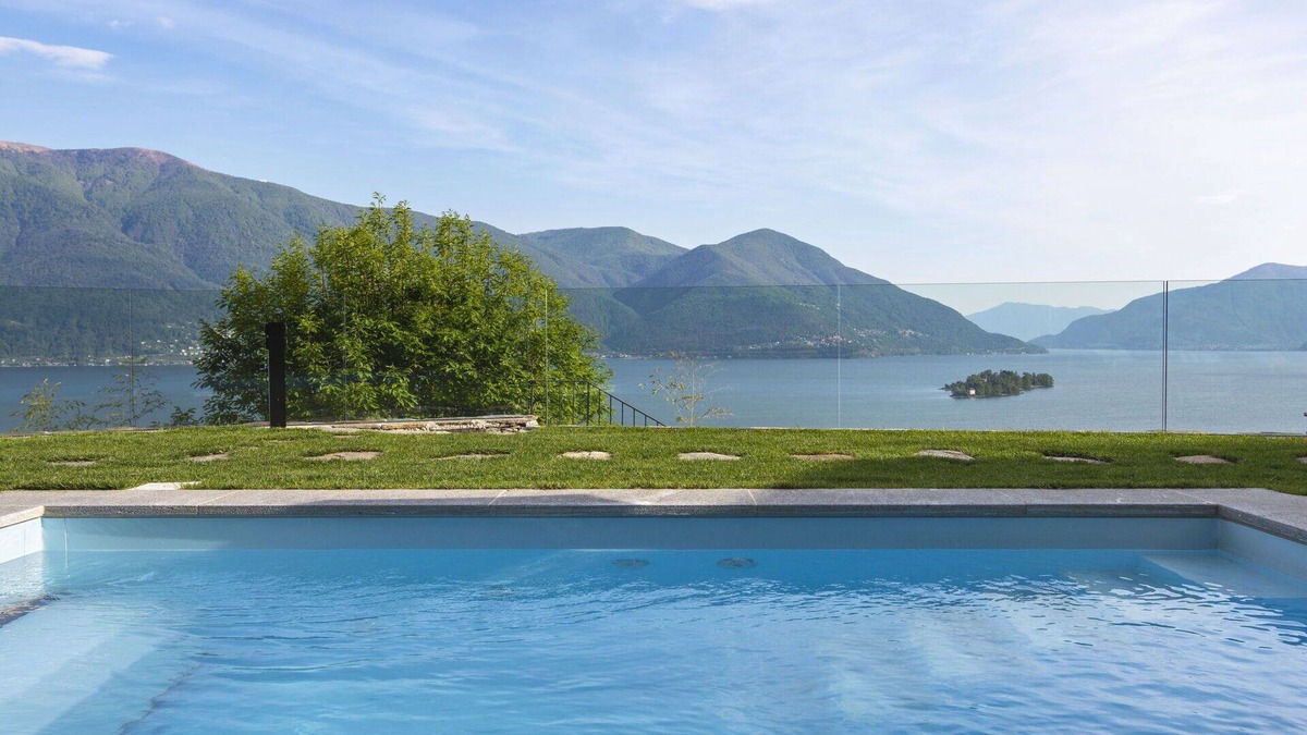 Ascona Villa | Lovely apartment in villa for 2 people with A/C, internet, pool, TV, patio and panoramic view