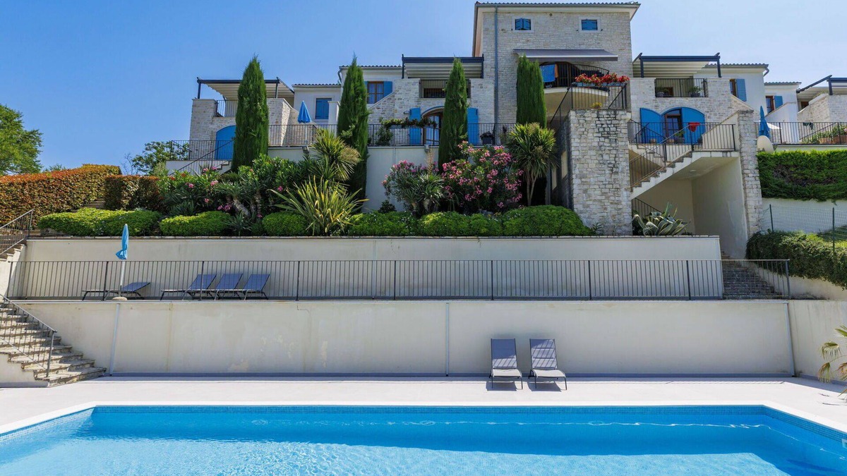 Bibali House | Lovely apartment in villa for 6 people with pool, A/C, WIFI, TV and terrace