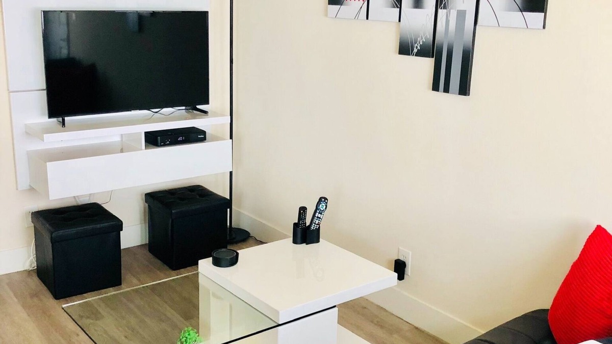 Hermosa Beach Apartment | Lovely Apartment by the beach