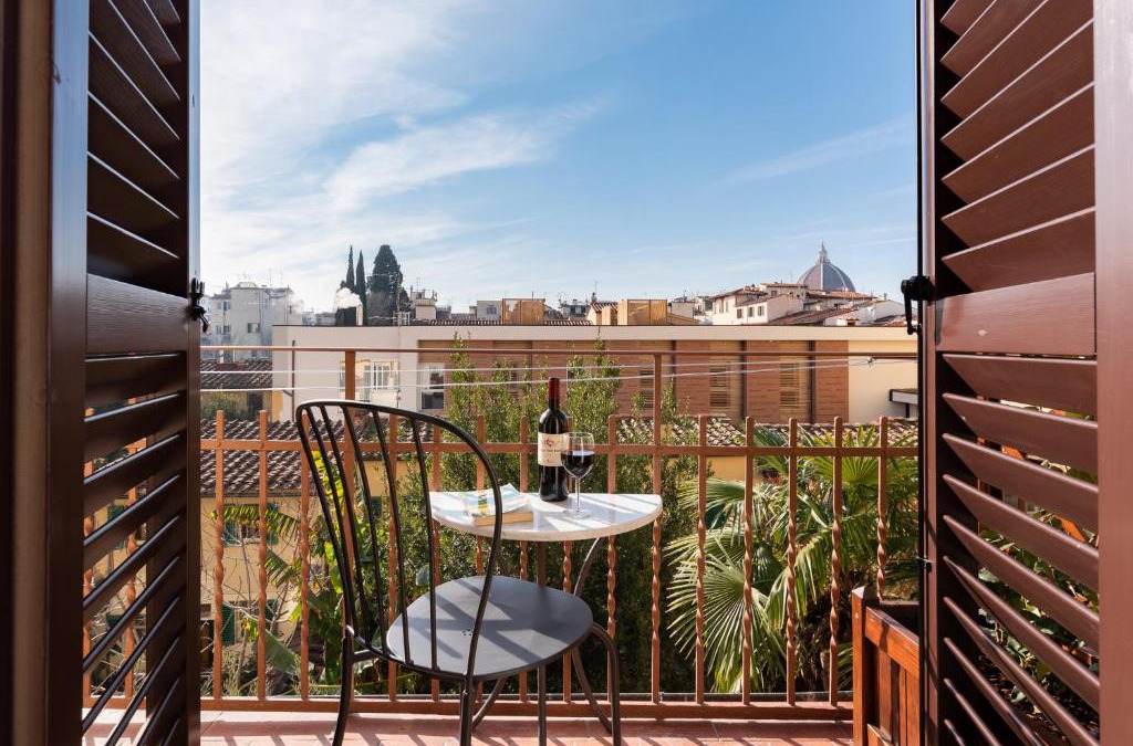 Santissima Annunziata Apartment | Lovely apartment with balcony