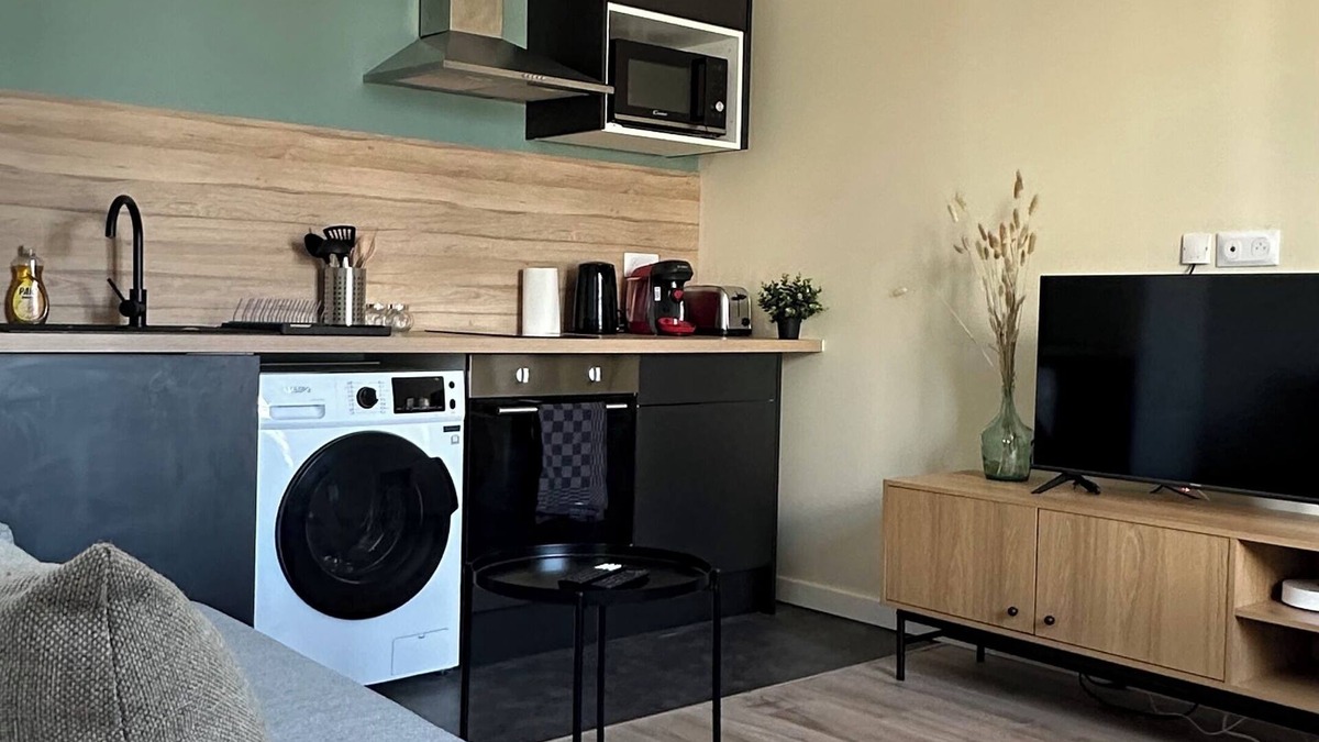 Rouen Apartment | Lovely apartment with WiFi in charming Rouen