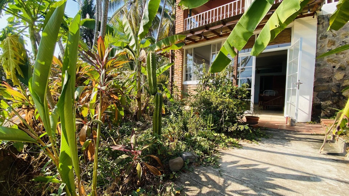 Tamanique Apartment | Lovely Beach View Apartment With Lush Garden