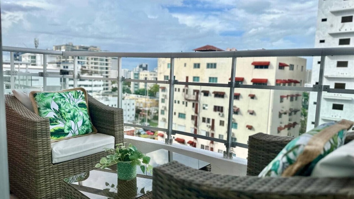 Evaristo Morales Apartment | Lovely, Centric 1BR Apt, Pool