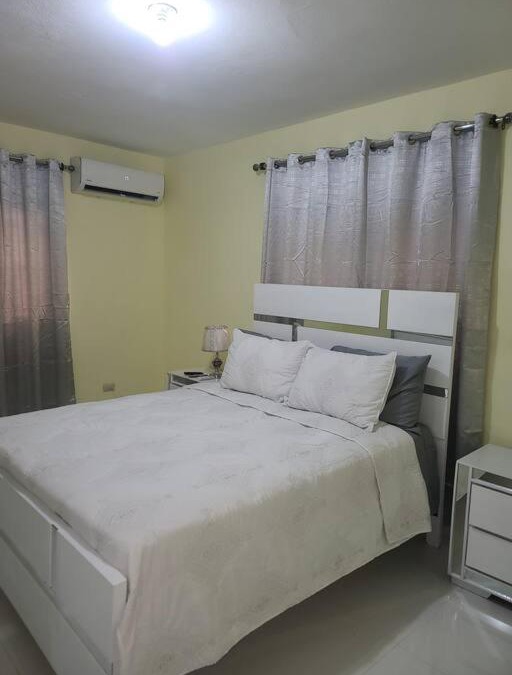 Santa Cruz de Mao Apartment | Lovely Collado Apartment in Santa Cruz de Mao