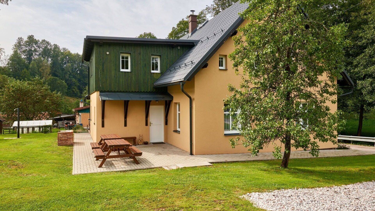 Rudnik Apartment | Lovely apartment for 5 people with WIFI, TV, patio and panoramic view