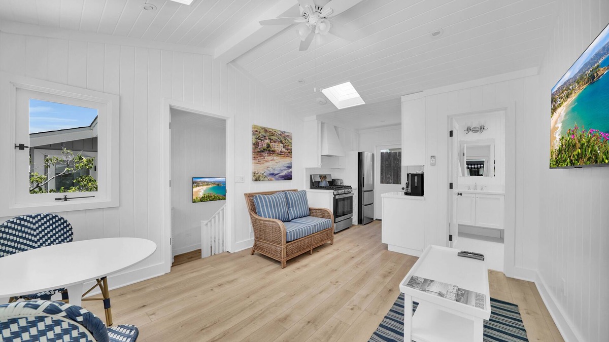 Laguna Beach Cottage | LOVELY DESIGNER COTTAGE! 3 MIN WALK TO THE BEACH AND HEISLER PARK!