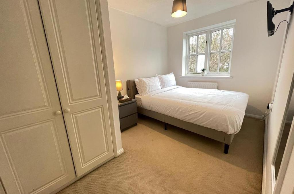 Eltham West House | Lovely double room in Greenwich