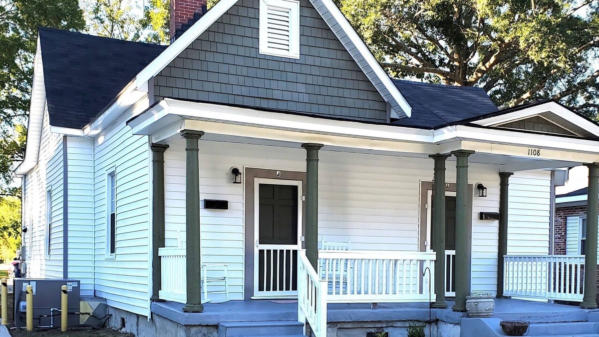 Greenville Apartment | Lovely Duplex w/Office near ECU-ECU Health-Uptown Greenville