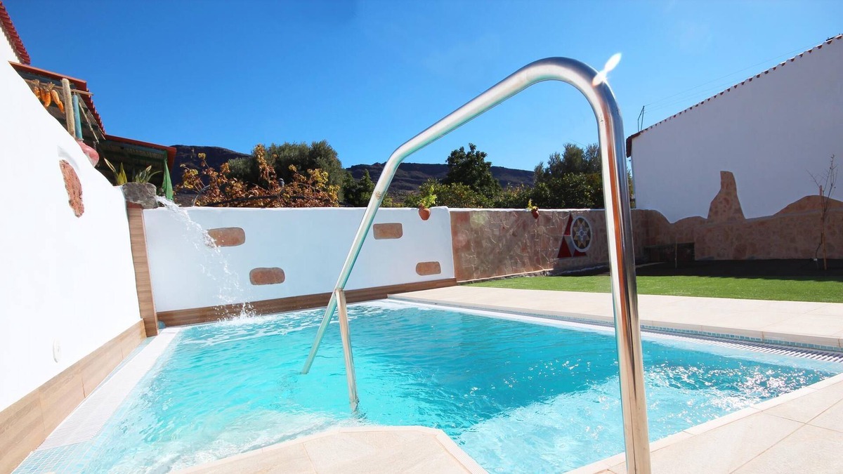 Santa Lucia Villa | Lovely Villa with private salt pool.Santa Lucia