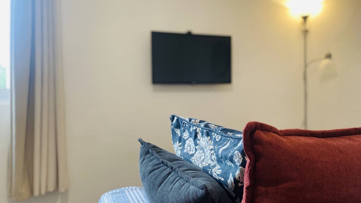 Osu Klottey Apartment | Lovely Escape Home