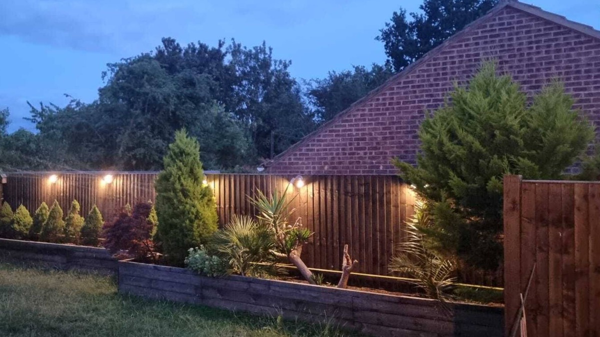 Fareham House | Lovely, fully equipped house, free parking & spacious garden