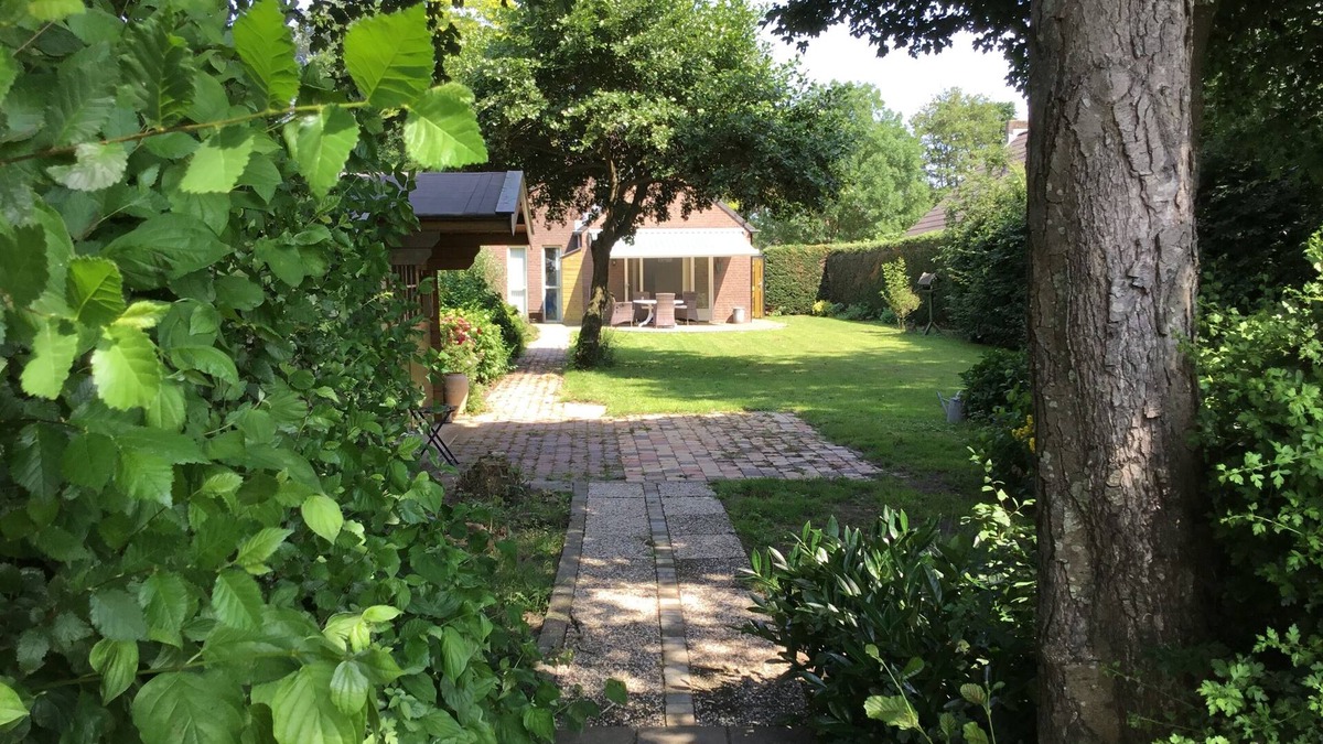 Ewijk House | Lovely holiday home with large, private garden