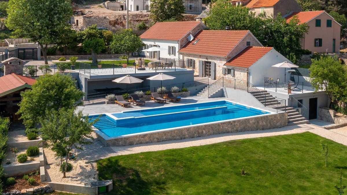 Sibenik House | Lovely home in Dubrava kod Sibenika