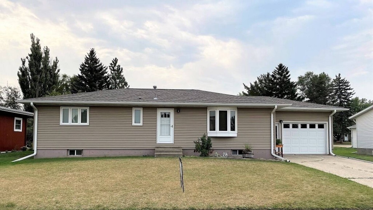 Carrington House | Lovely Home for the family with a huge yard and central location