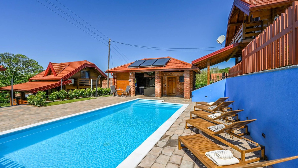 Ludbreg House | Lovely home in Vinogradi Ludbreski