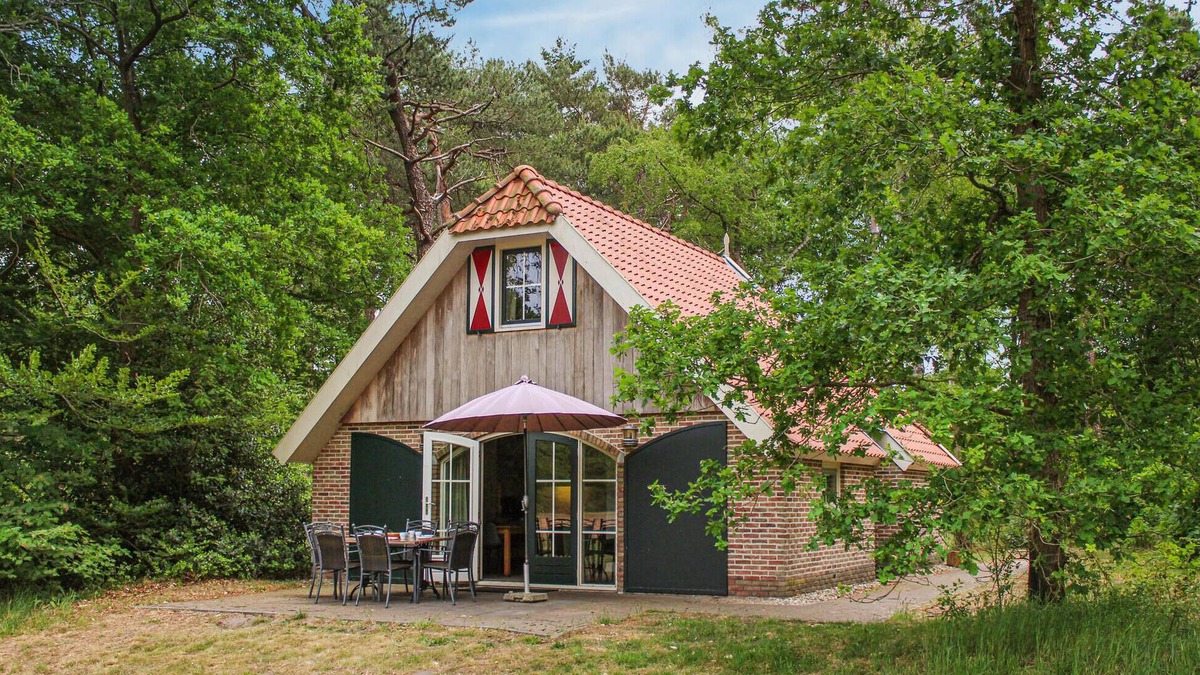 De Bult House | Lovely home in Steenwijk - De Bult