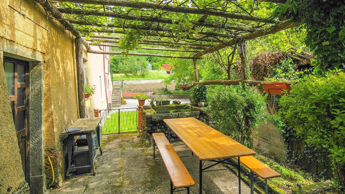 Codivilla House | Lovely home in Codivara with WiFi
