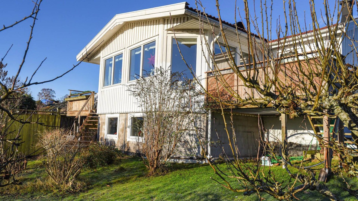Hakenaset House | Lovely home in Hakenäset with sauna