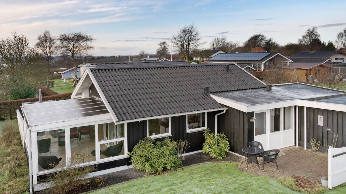 Hejlsminde Strand House | Lovely home in Hejls with sauna