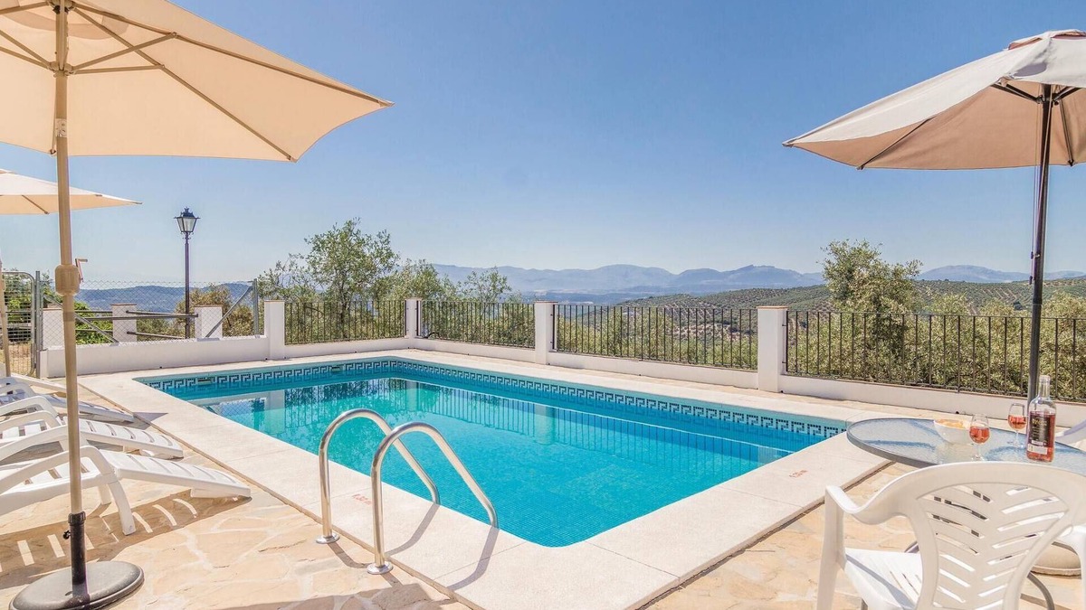 Iznajar House | Lovely home in Iznájar