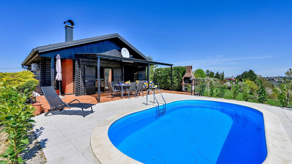 Sveti Ilija House | Lovely home in Kneginec with sauna