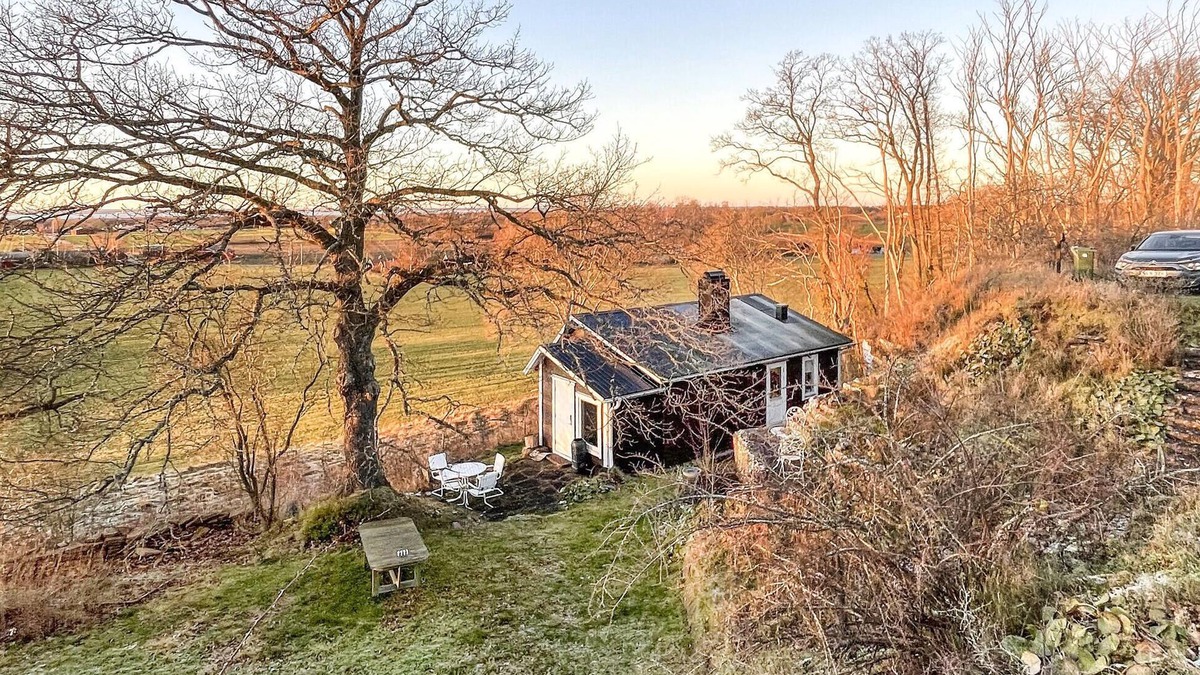 Farjestaden House | Lovely home in Kråketorp with WiFi