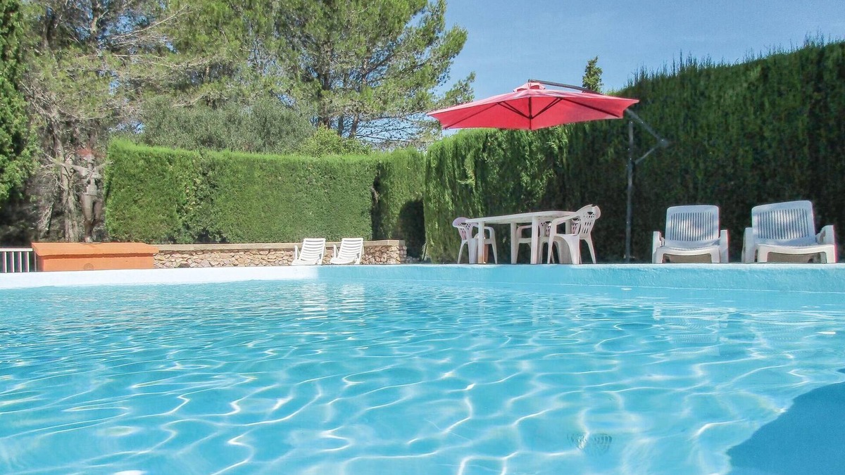 Cebazan House | Lovely home in Puisserguier with WiFi