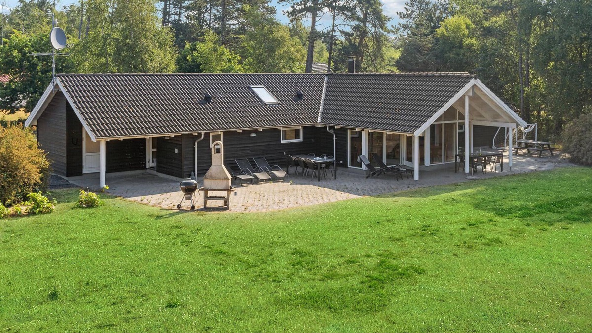 Rodby House | Lovely home in Rødby with kitchen