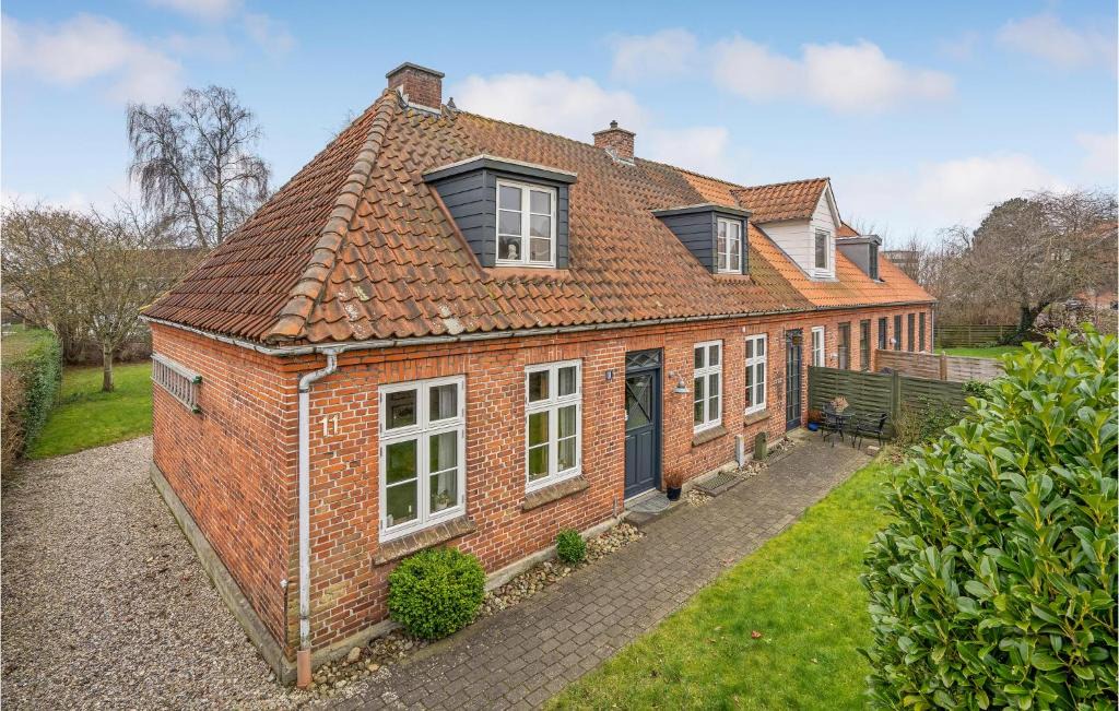 Sønderborg House | Lovely Home In Sønderborg With Kitchen