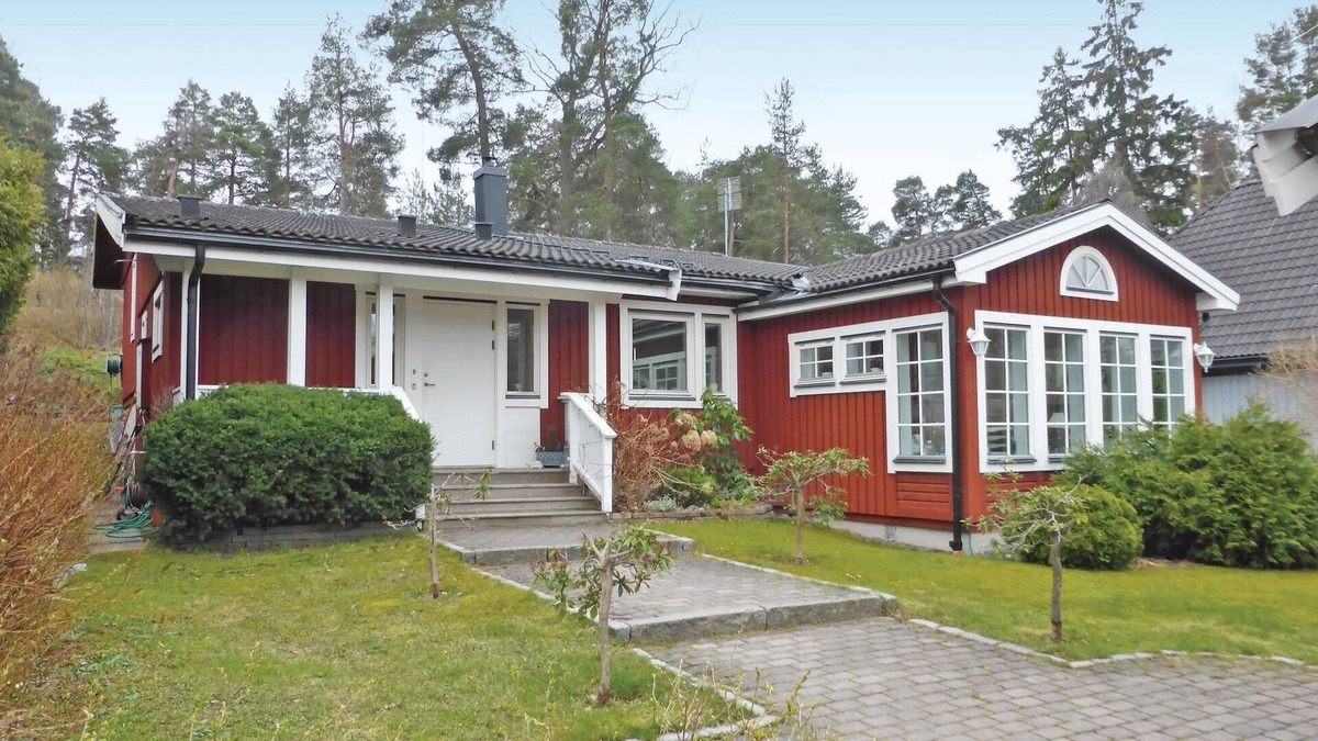 Nacka Municipality House | Lovely home in Saltsjö-Boo with sauna