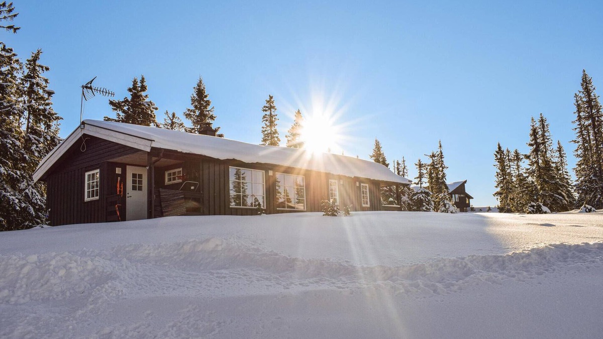 Ringsaker House | Lovely home in Sjusjøen with kitchen