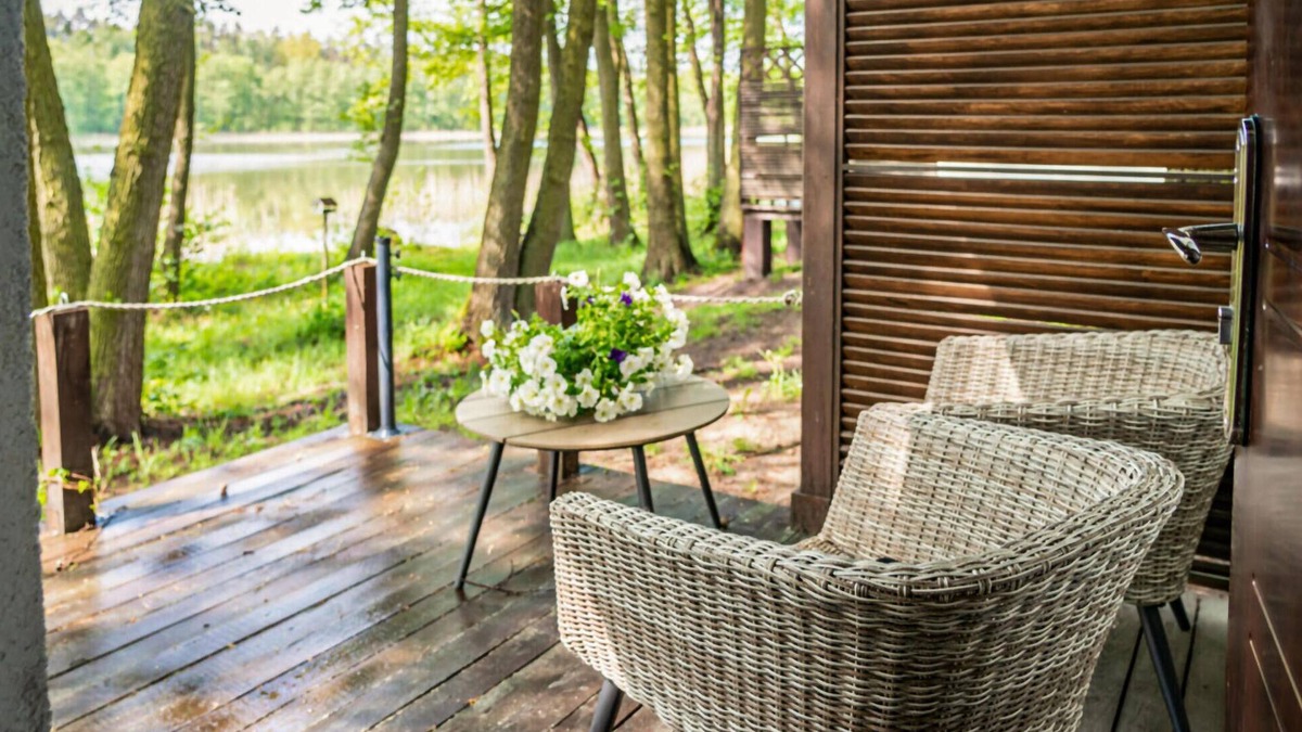 Swiecie House | Lovely home in Sulnowo with lake view