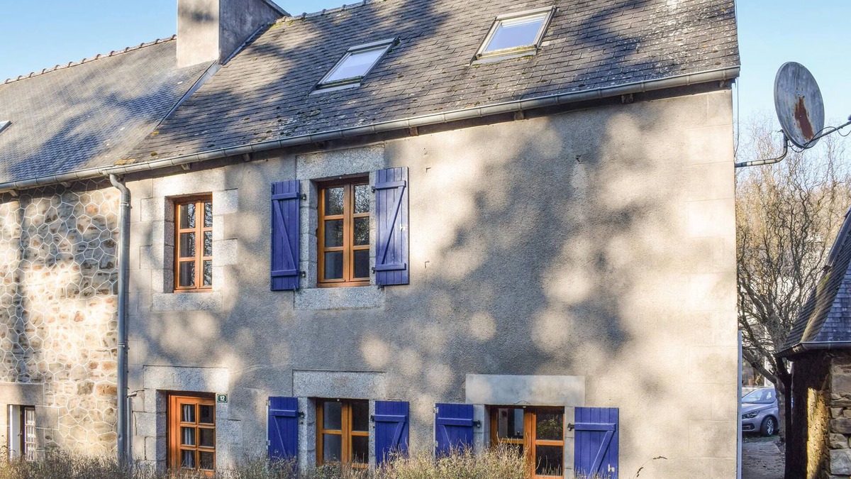 Tremeven House | Lovely home in Tréméven with WiFi