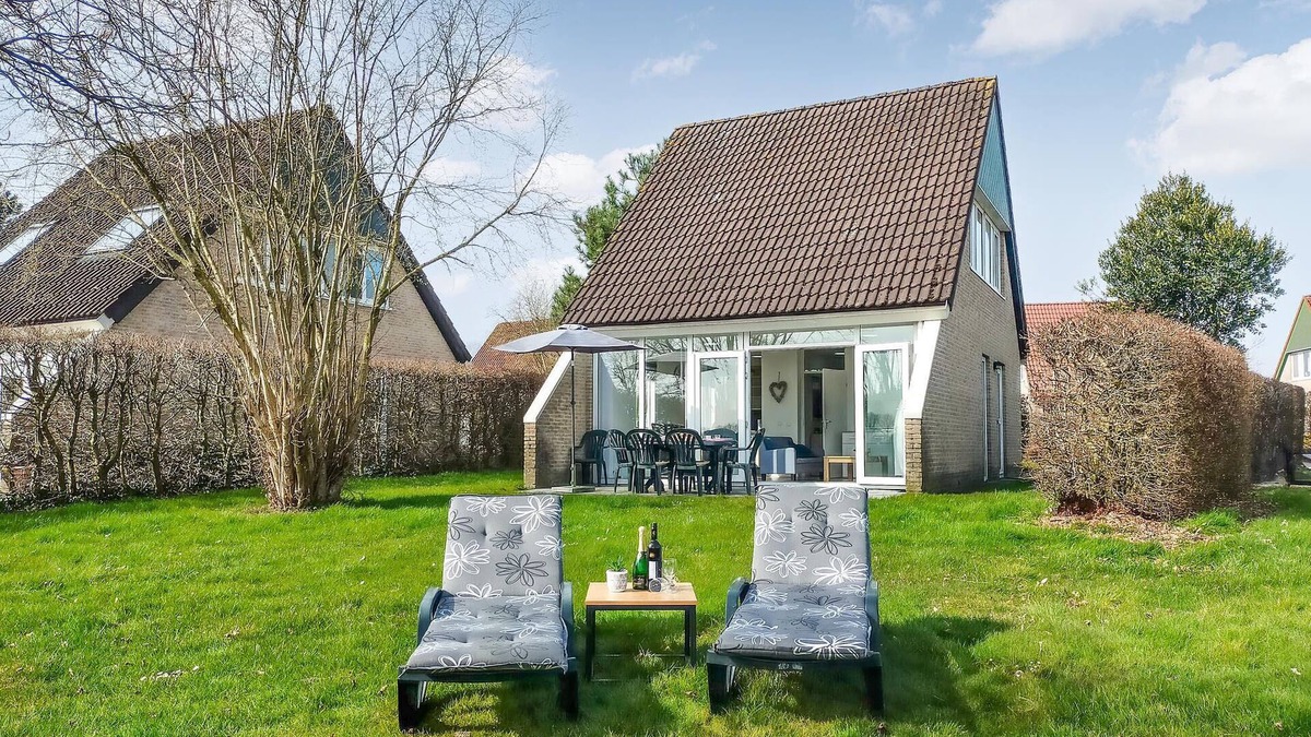 Vlagtwedde House | Lovely home in Vlagtwedde with sauna