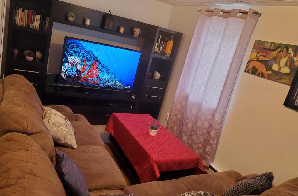 Roberval Apartment | Lovely homefeel 3 1/2 appartement and free parking
