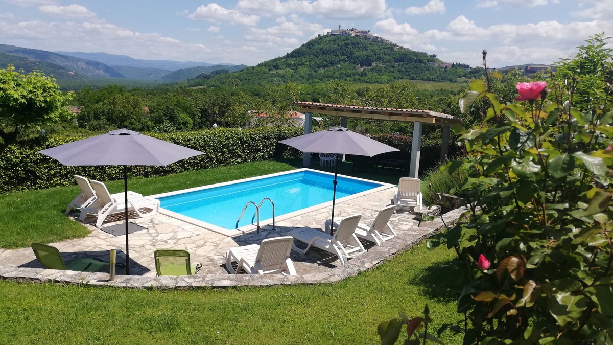 Brkac House | Lovely house for 8 person with pool