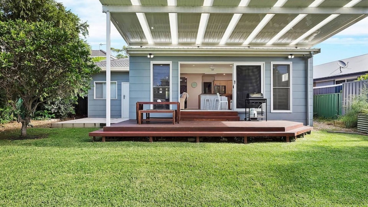 Kiama Downs House | Lovely house only a shot stroll from Jones beach!