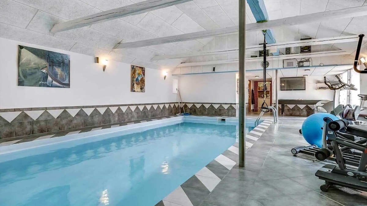 Kolt Hasselager Villa | Lovely house with pool near charming Aarhus